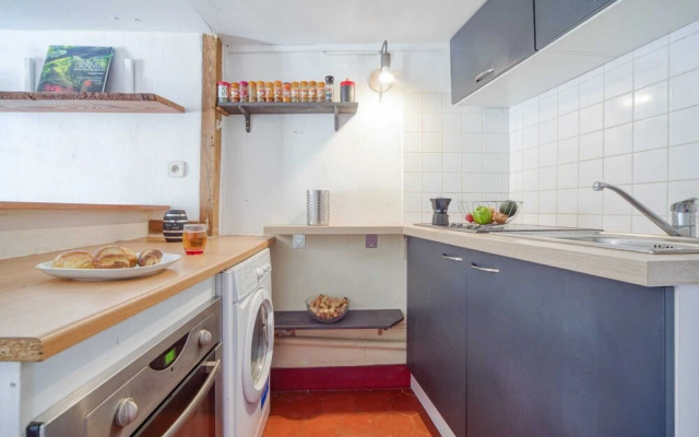 Lovely Central Apartment for 2 Guests!