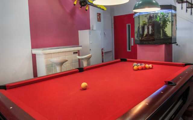 Molucano Themed Rooms