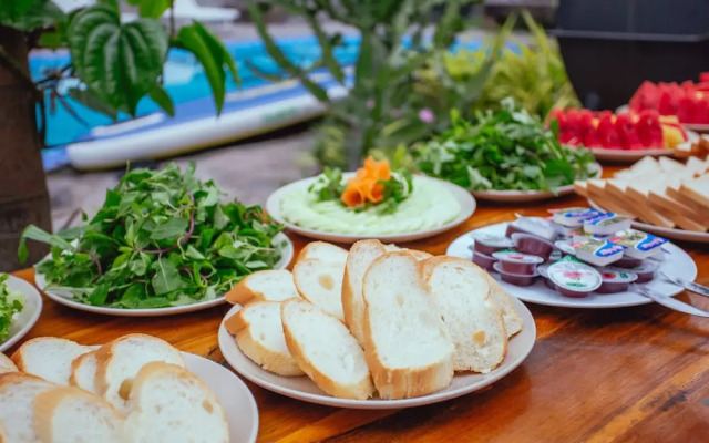 Mango Tree Homestay Cat Ba