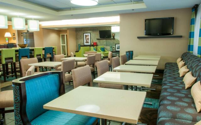 Hampton Inn Louisville-North/Clarksville