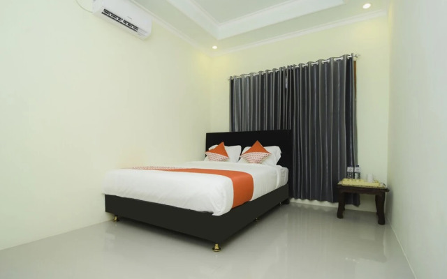 Edelweiss Residence Syariah by OYO Rooms