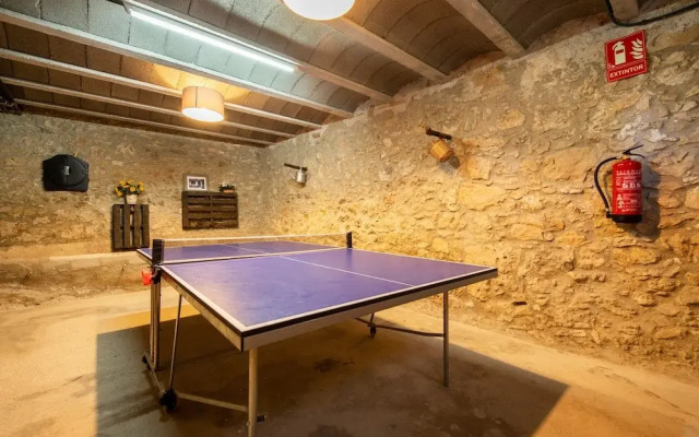 Can Cirera, Rural House In Girona