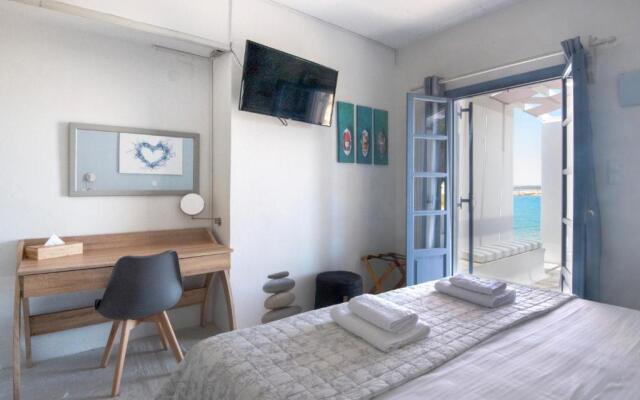 SALTY 2 Brand New 1 BD apartment in the heart of Naousa