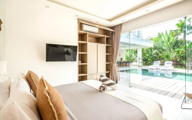 Niko 2 R New Villa Close to Finns Beach Club