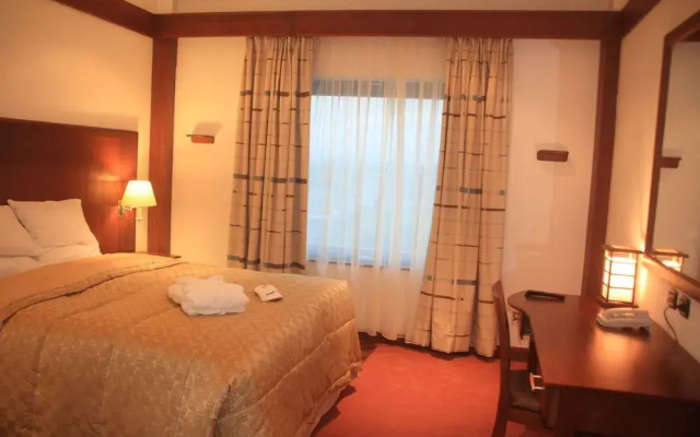Holiday Inn Accra Airport