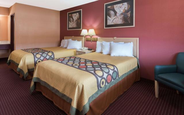 Super 8 By Wyndham Strongsville/Cleveland