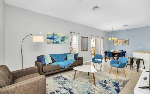 Roomy Town Home, Mickey-themed Bedroom! #4bv550