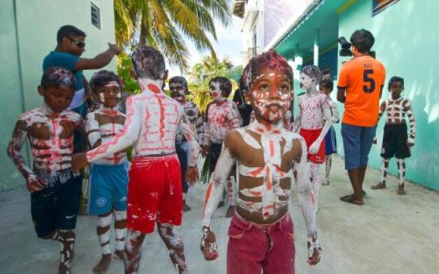 Huraa East Inn