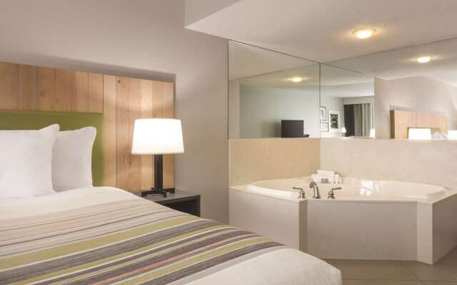 Country Inn & Suites by Radisson, London, KY