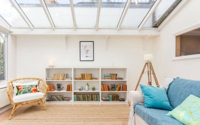 Beautifully Presented, 3 Bedroom Family Home