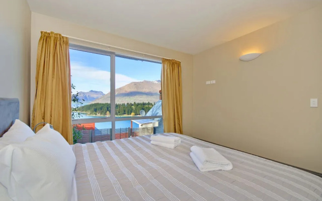 Grand views on Earnslaw