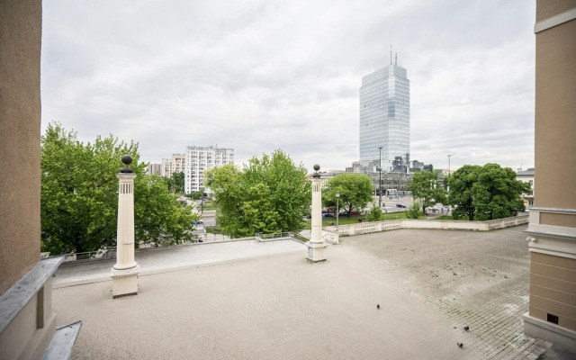 oompH Warsaw Big Apartment near Old Town