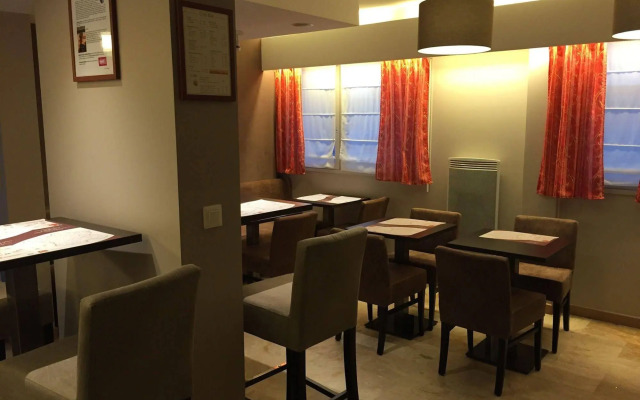 Atalante Hotel