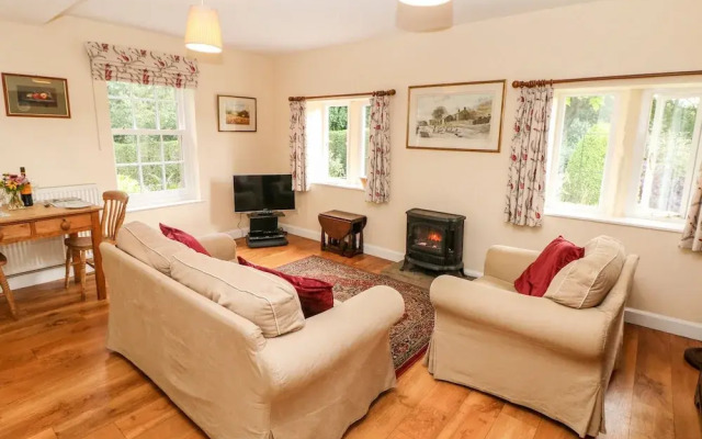 Underbank Hall Cottage