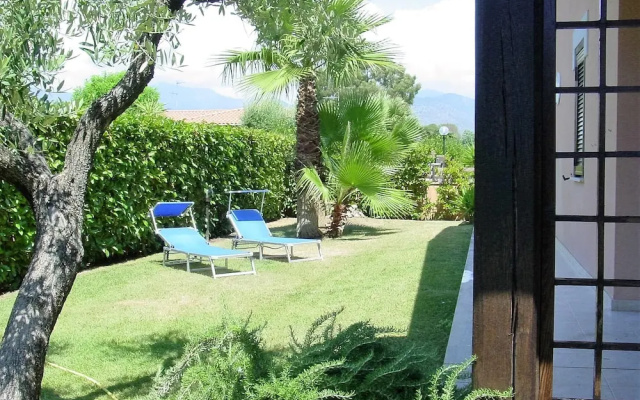 Villa Barbie Between Terracina and Sperlonga, 400 mt From Beach
