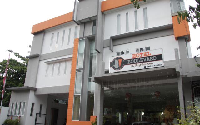 Boulevard Hotel