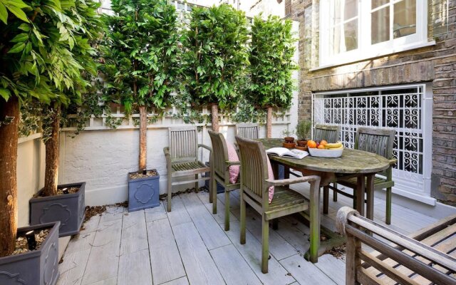 Elegant 5-bed House Chelsea