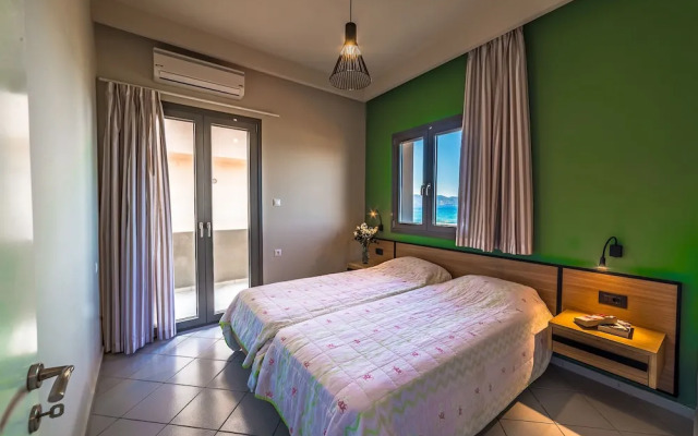 Tropical Hotel B