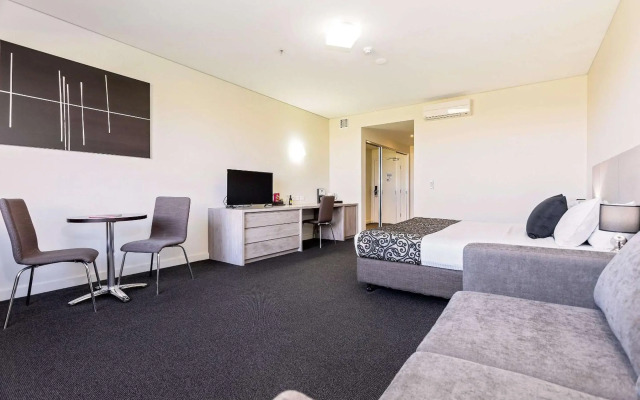 Mantra Melbourne Melton