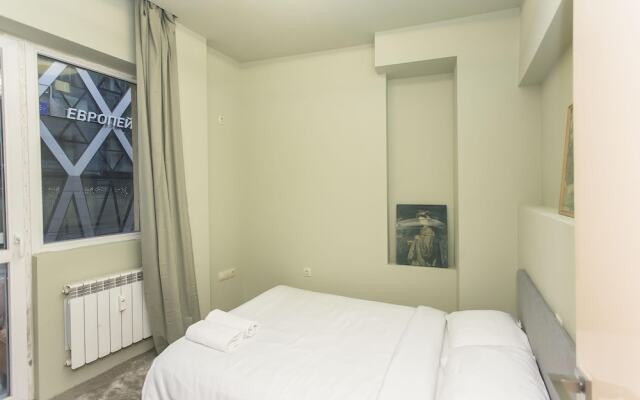 Elegant 2bdr Apartment With a Balcony