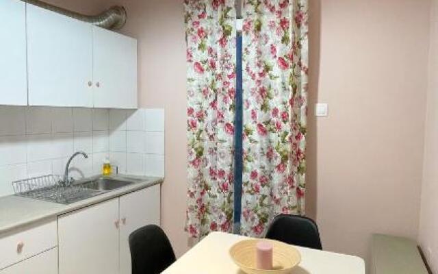 Vanilla - HappyHostGr - Downtown Apartment