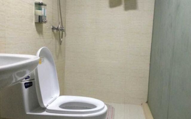 Minghong Business Hotel