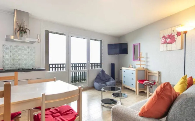 Valley-view Apartment in Chamrousse