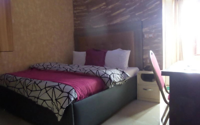 White Court View Hotel