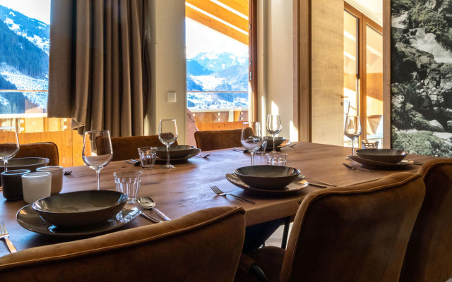 Luxury Penthouse, 600 m. From the ski Area