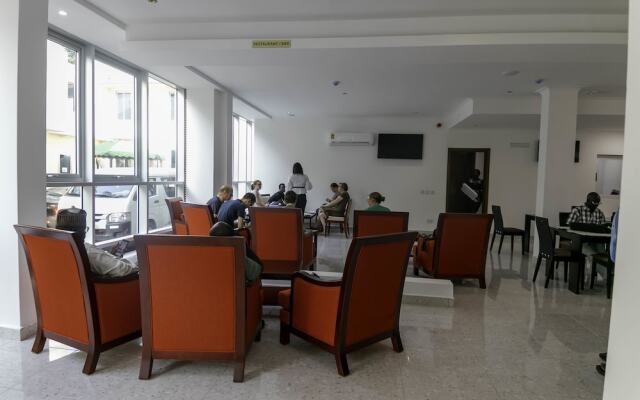 Monarch Hotel