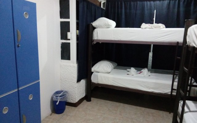 Ikaro Beds - Hostel - Adults only