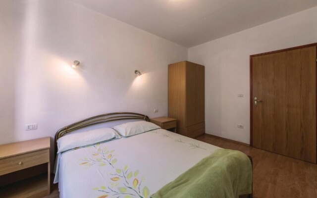 Nice Home in Medulin With Wifi and 2 Bedrooms