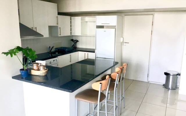 Modern One Bedroom Apartment With City Views