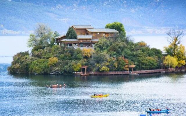 Yiwan Huqi Homestay in Lugu Lake