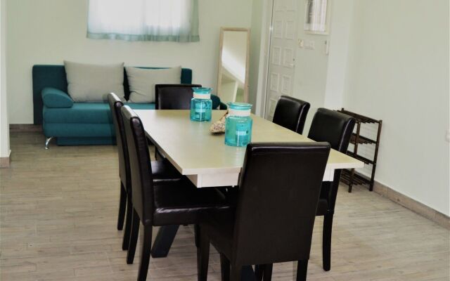 Anelia Boutique Studios & Apartments