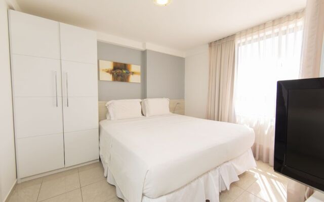 Flat Espaçoso para Casal em Areia Preta