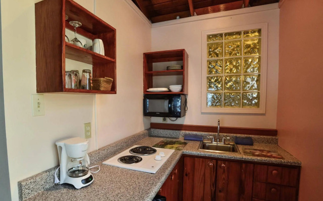 Lemontree Oceanfront Cottages