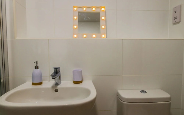 Inviting 2-bed Apartment in Derby, UK