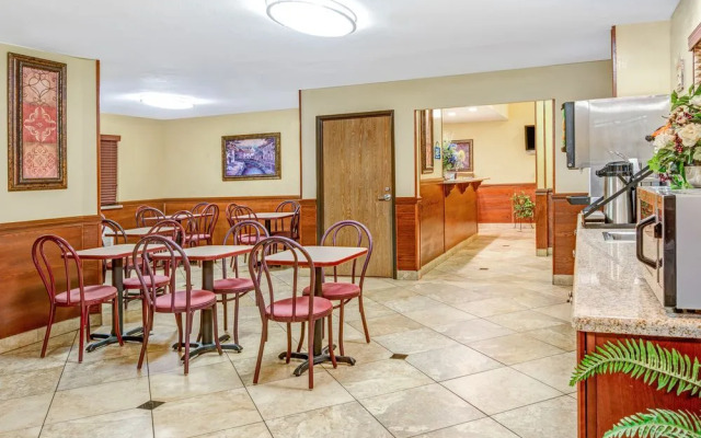 Days Inn by Wyndham Rio Rancho