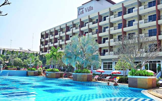 Lek Villa