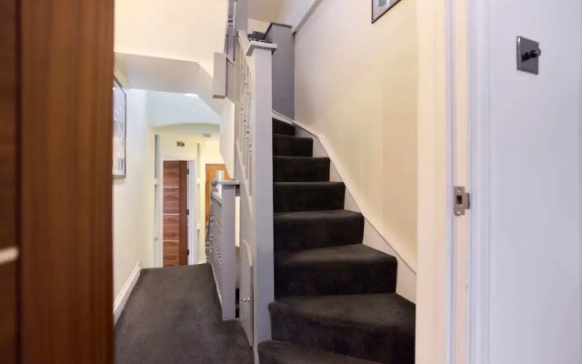 The Kensal Green Place - Modish 2bdr Flat With Study Room — фото 2