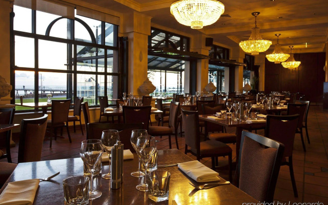 Stamford Grand Adelaide