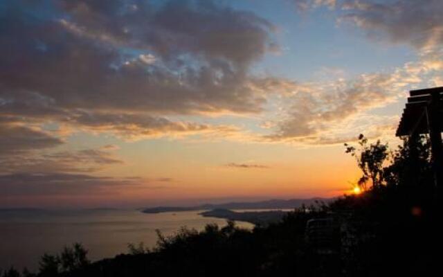 Villa stunning view in quiet area,nudist friendly