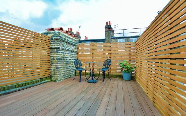 Split Level Studio at West Hampstead