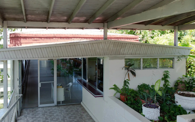 Skyclub Beach Suite at Mobay Club