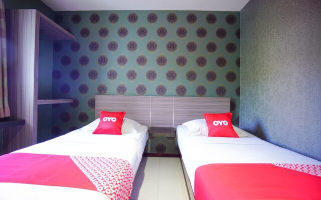 OYO 2526 Hotel D'komo