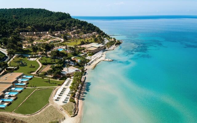 Курорт Sani Resort