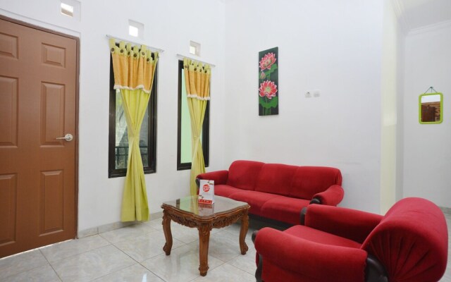 Elga Sastro Inn By OYO Rooms