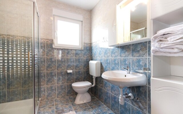 Beautiful Home in Betiga With Wifi and 4 Bedrooms