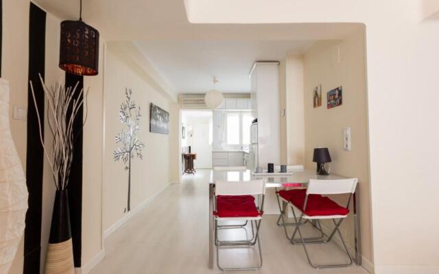 Nice Flat -200m Center-2 Baths- 3 Bedrooms 5pers